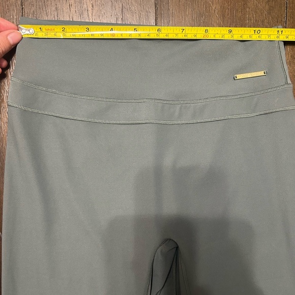 Whitney Simmons Leggings - Picture 7 of 9